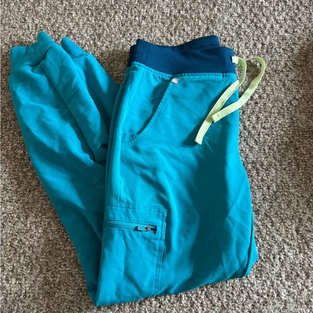 Figs pants size xsmall